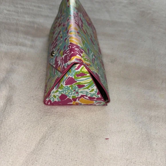 Lilly Pulitzer It's Always Sunny Somewhere Sunglass Case collapsible NWOT Preppy - Picture 2 of 11